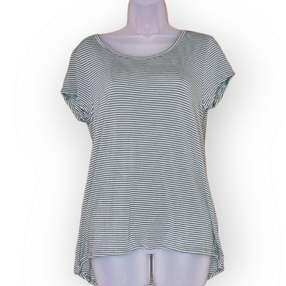 SO Striped Soft Tee Size Juniors Large